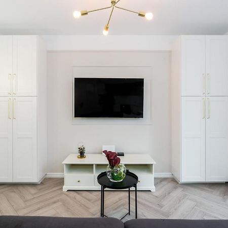 Modern Studio Apartments Poznan City Center By Noclegi Renters Extérieur photo